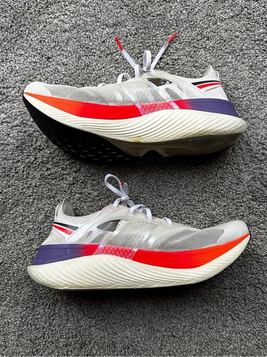 Saucony Endorphin Elite - 10.5